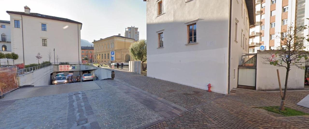 Smart Apartments Palazzo Mazzini Rovereto  Buitenkant foto